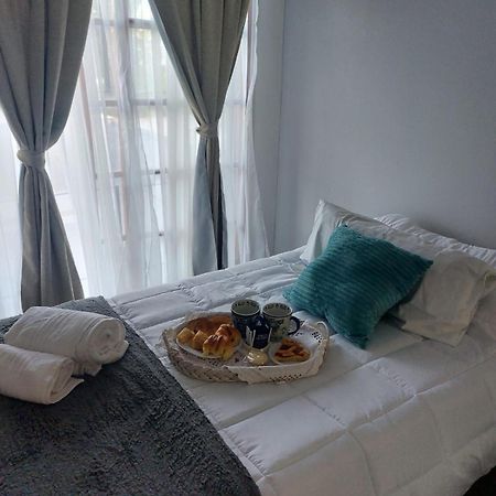 Linas Apart & Suite ラ・リオハ エクステリア 写真